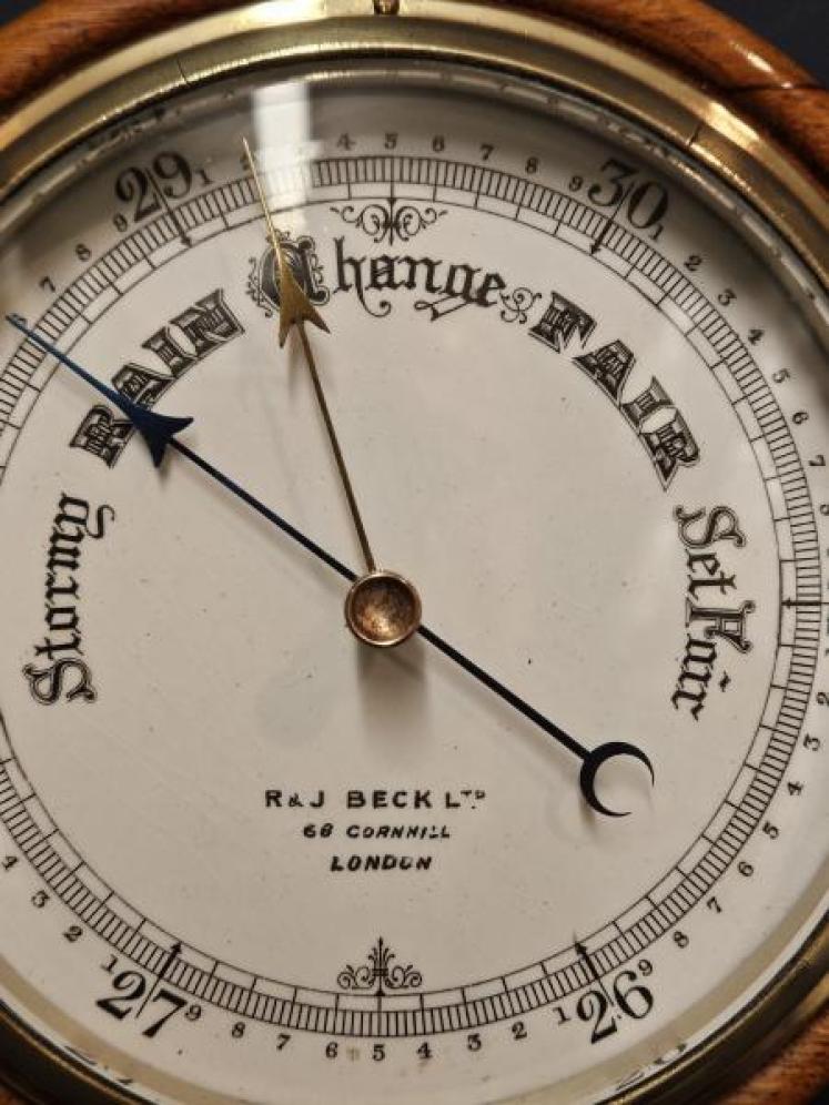 Superb Victorian Oak Cased Barometer by R & J Beck, London - Image 4