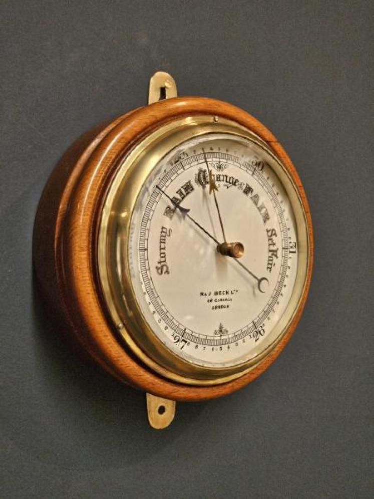 Superb Victorian Oak Cased Barometer by R & J Beck, London - Image 6