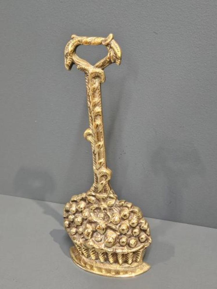 Victorian Brass Fruit Basket Door Stop - Image 4