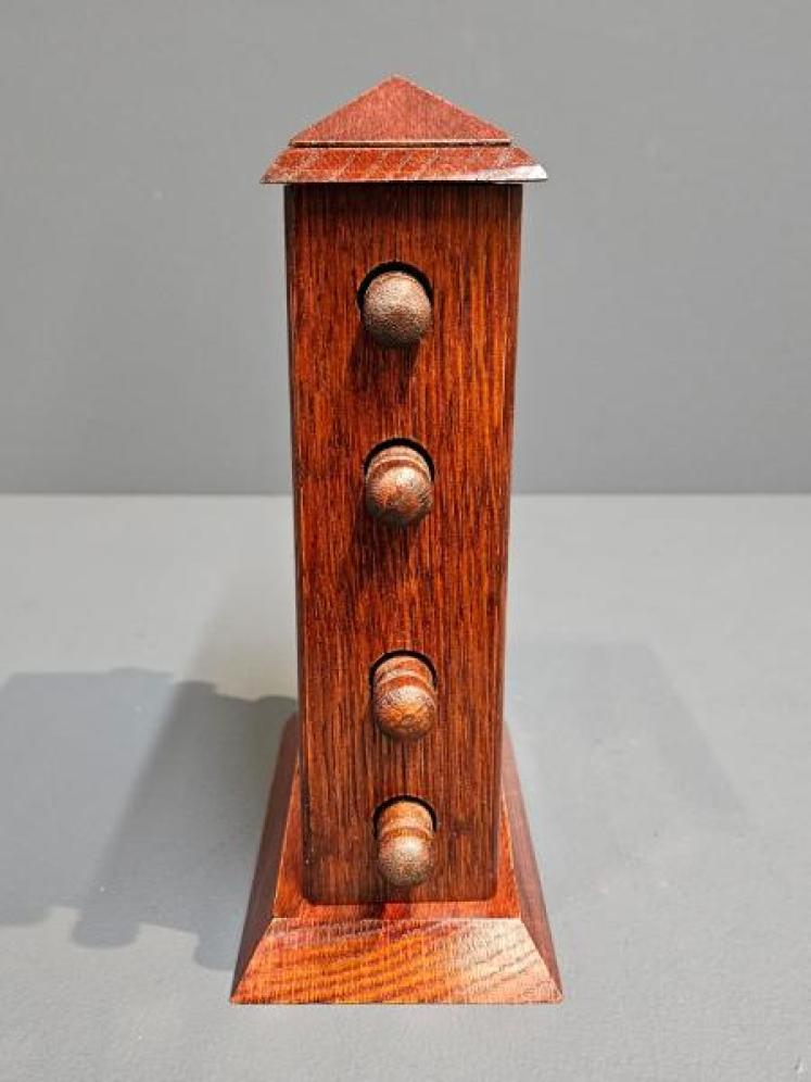 Victorian Oak Perpetual Desk Calendar - Image 4