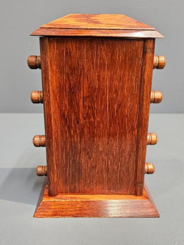Victorian Oak Perpetual Desk Calendar - Image 5