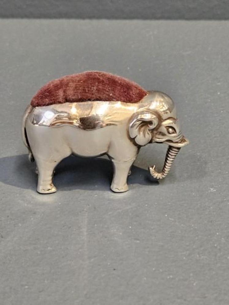 Edwardian Silver Elephant Pin Cushion  - Image 7