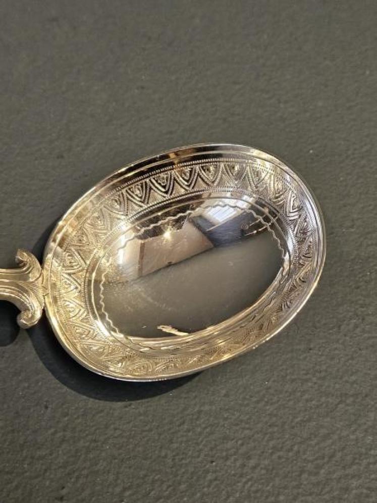 Pair of Superb Early Victorian Silver Berry Spoons - Image 4