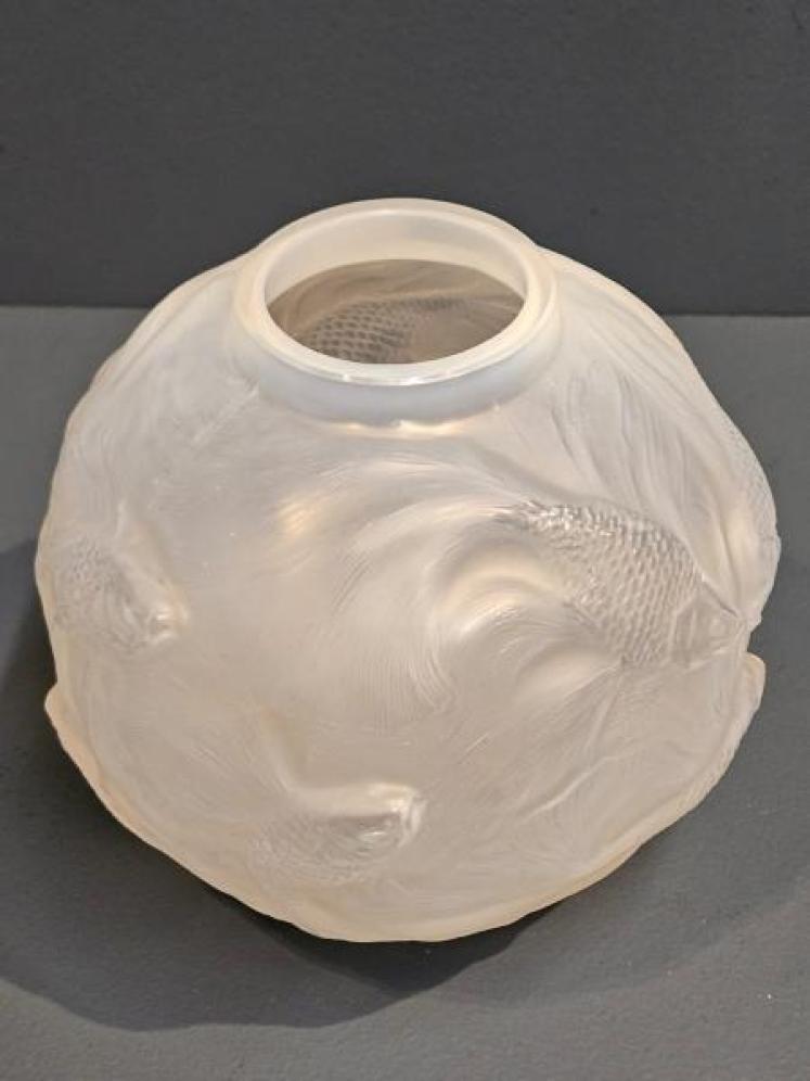 Rene Lalique Formose Opalescent Vase - Image 3
