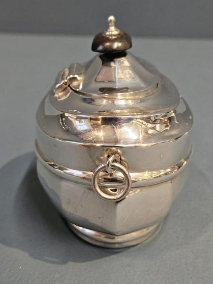 Edwardian 5.4 troy oz Silver Tea Caddy - Image 3