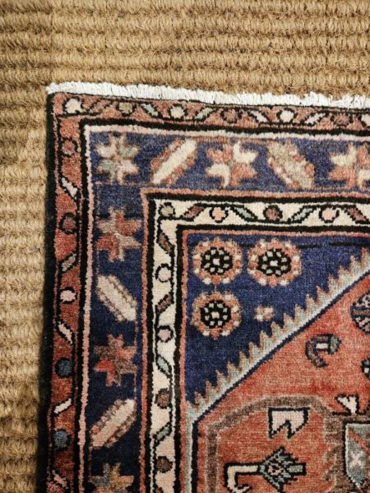 9' 5" Persian Heriz Pure Wool Runner - Image 3