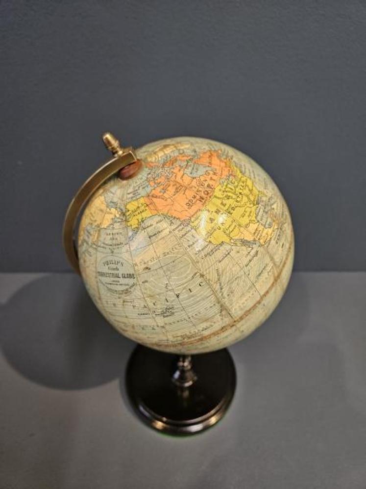 1930's Philips 6" Paper Mache Globe  - Image 4