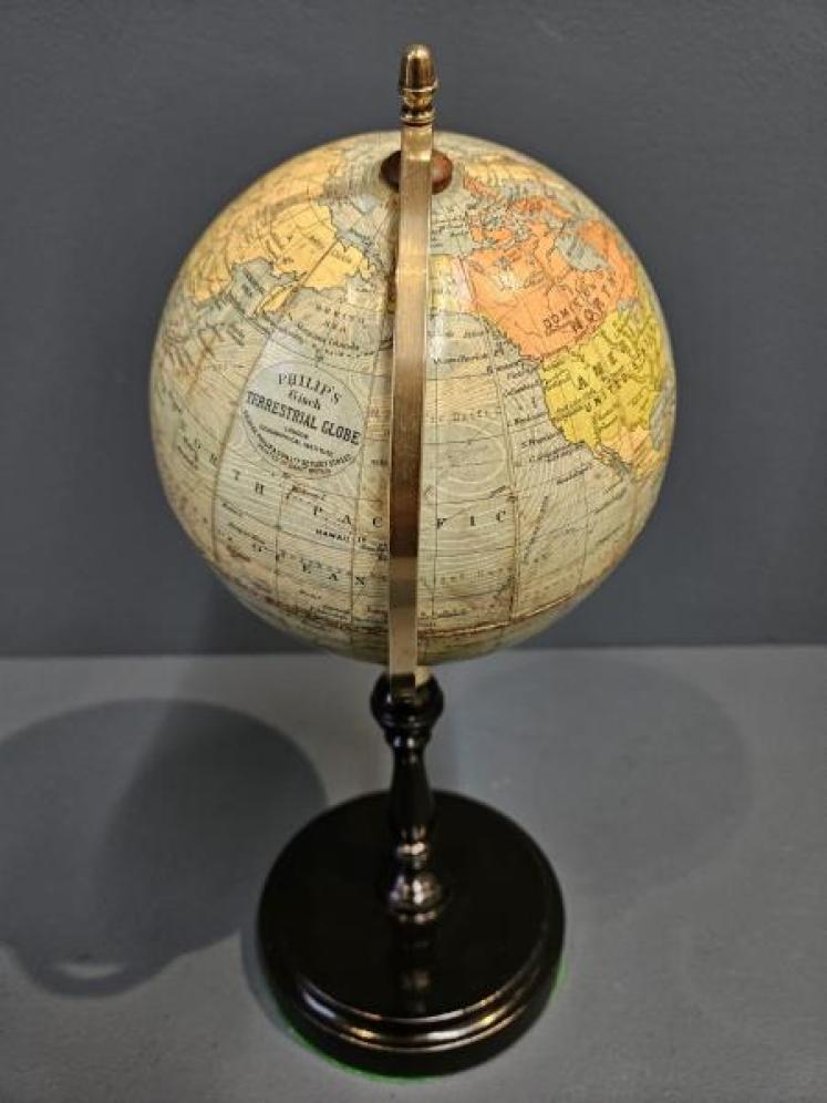 1930's Philips 6" Paper Mache Globe  - Image 5