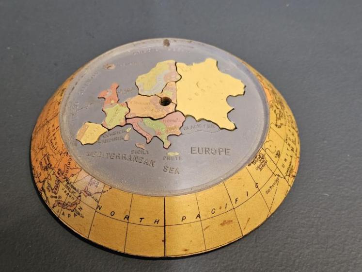 Rare 1920's Geographic Educator Jigsaw Globe  - Image 4