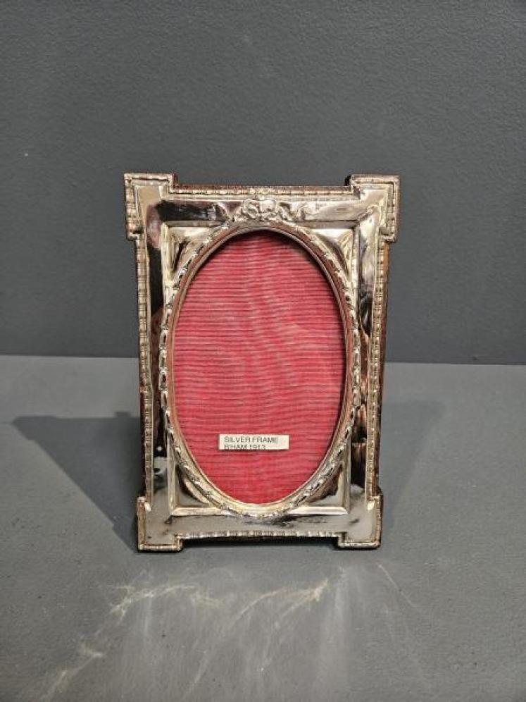 Early George V Embossed Silver Photo Frame - Image 1