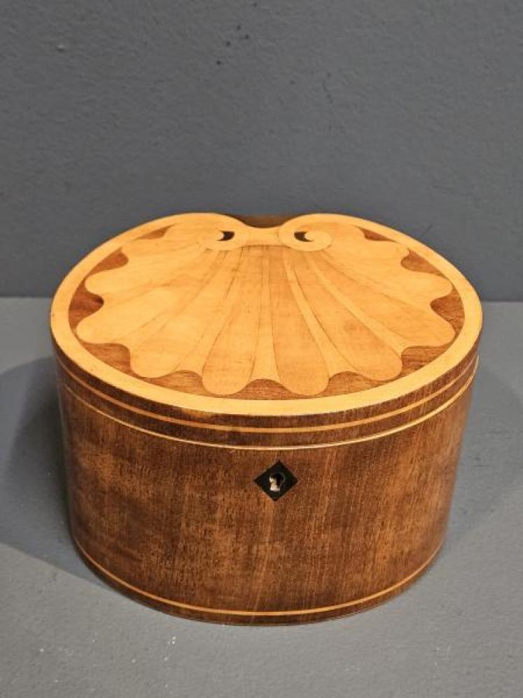 Sheraton Inlaid Kidney Shaped Tea Caddy - Image 5
