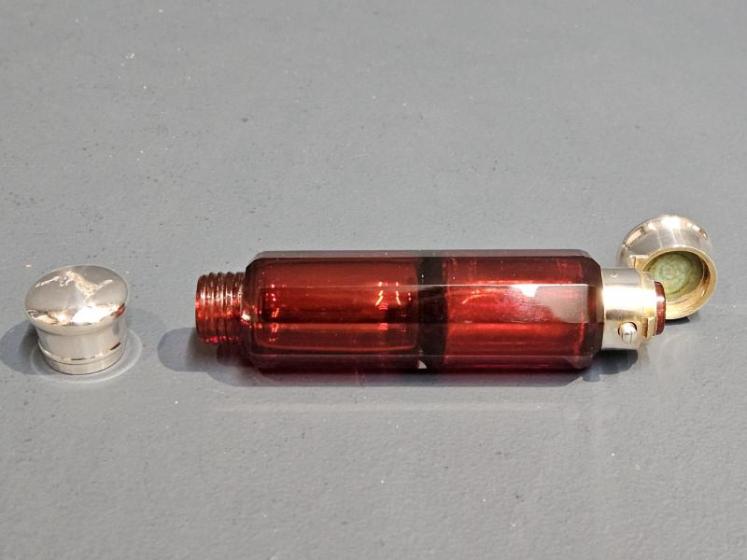 Victorian Cut Ruby Double Ended Scent and Salts Bottle - Image 2