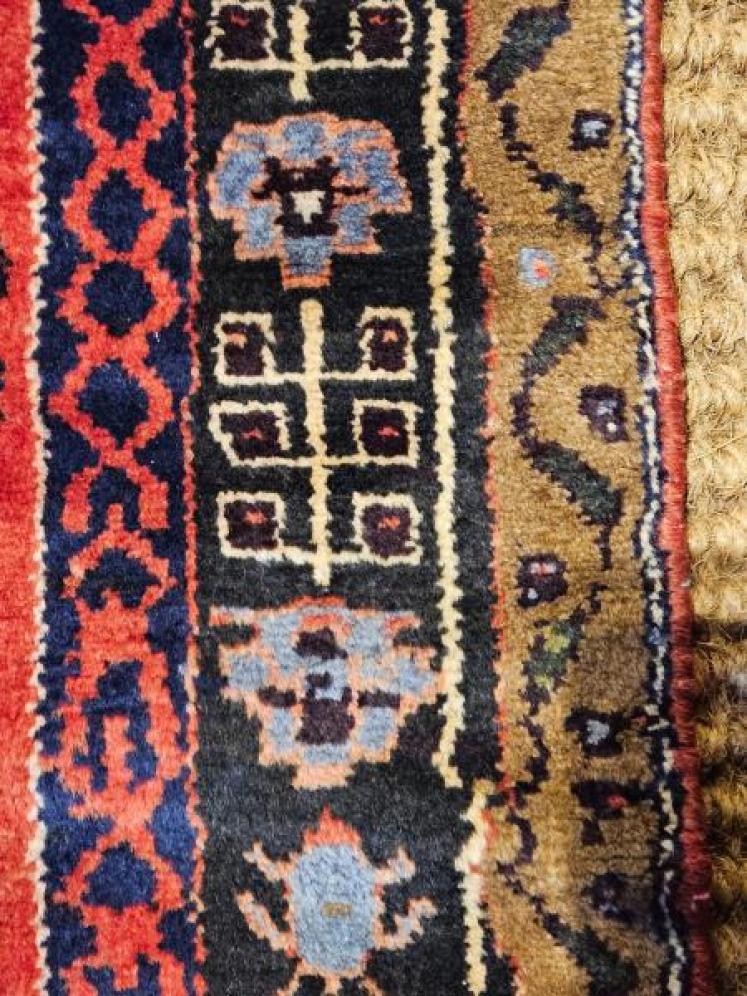 Persian Pure Wool Rug - Image 3