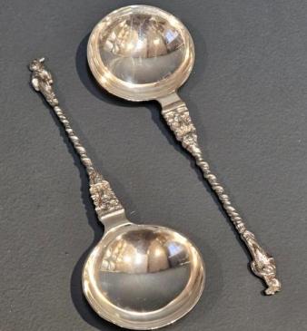 Pair of Victorian Cast Silver 3.7 Troy oz Spoons