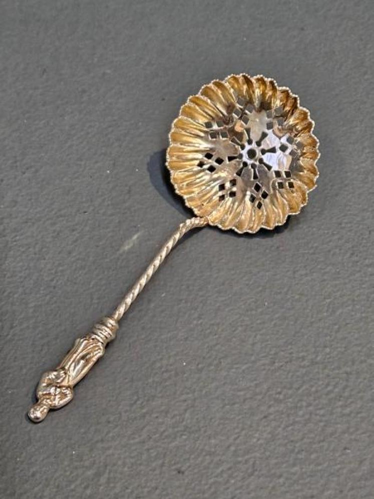Victorian Silver Tea Spoons with Strainer and Tongs - Image 2