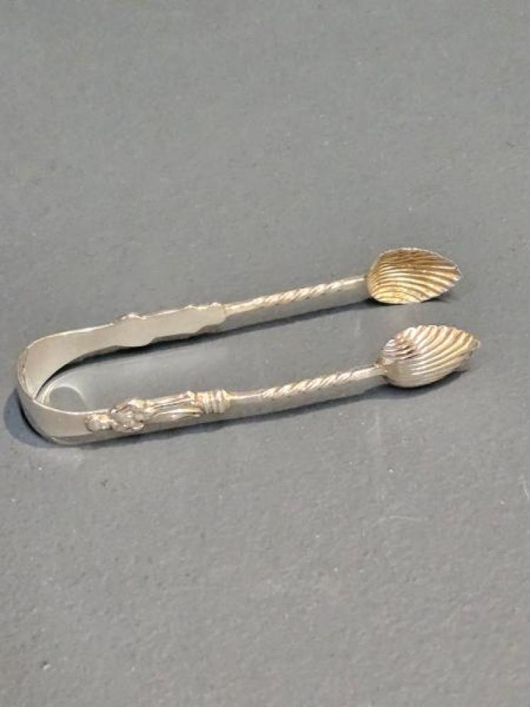 Victorian Silver Tea Spoons with Strainer and Tongs - Image 5