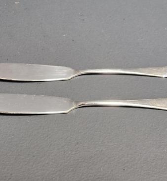 Pair of George V Silver Butter Knives