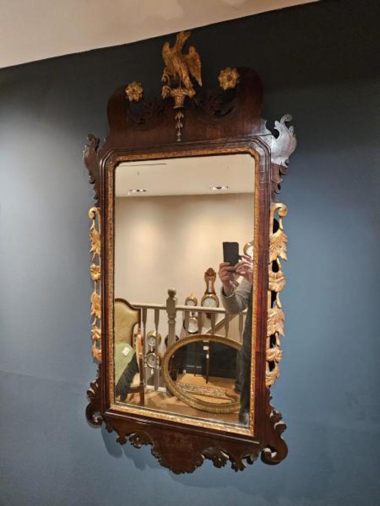George III Mahogany and Parcel Gilt Mirror - Image 3