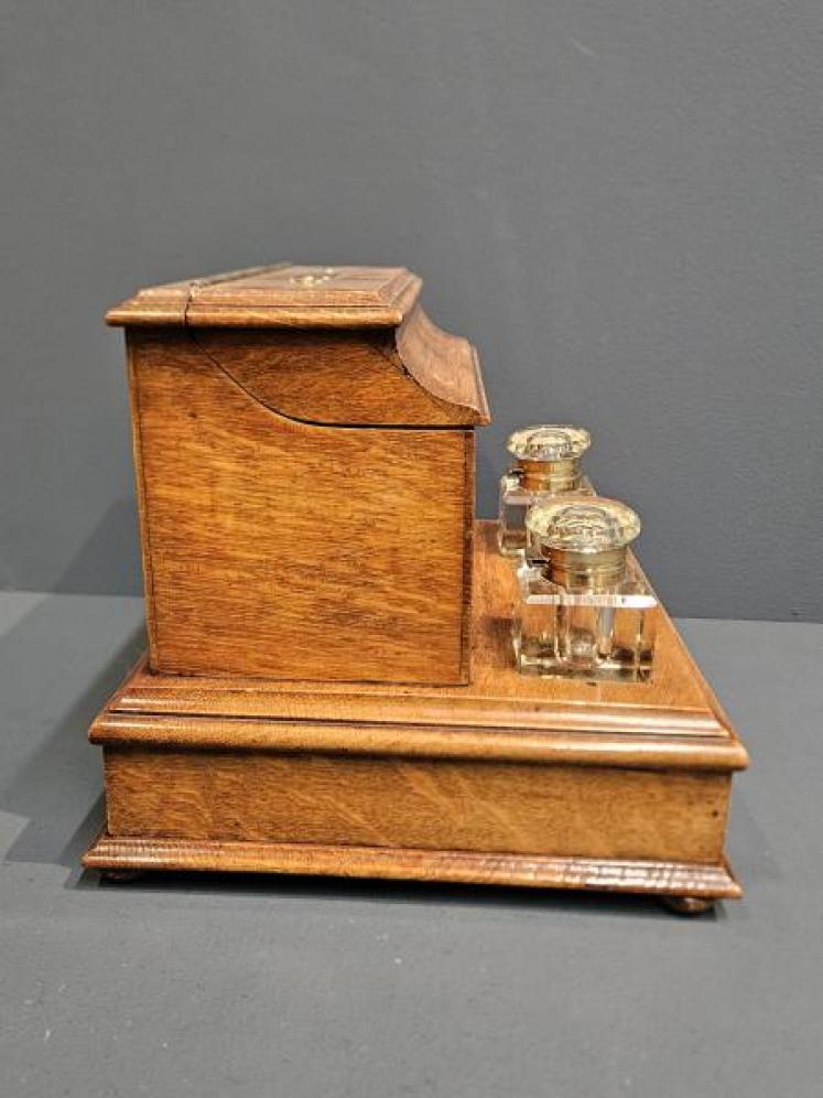 Victorian Oak Stationery and Ink Stand - Image 4
