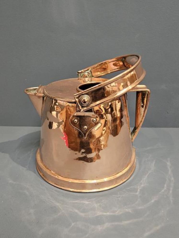 Large Early Victorian Copper Country House Hot Water Can - Image 5