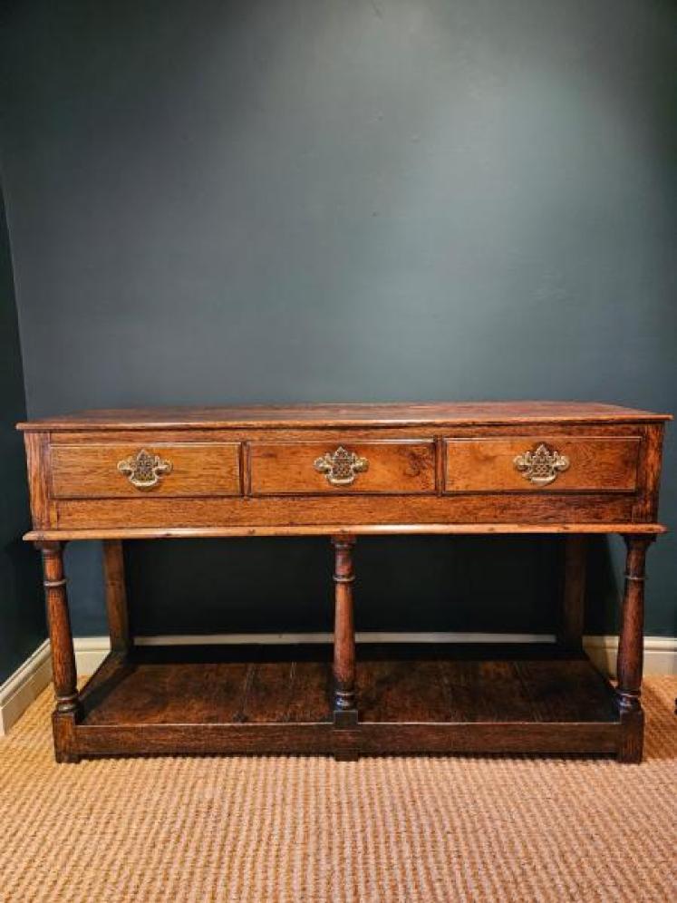 Superb Small Proportioned George II Oak Open Pot Board Dresser  - Image 1