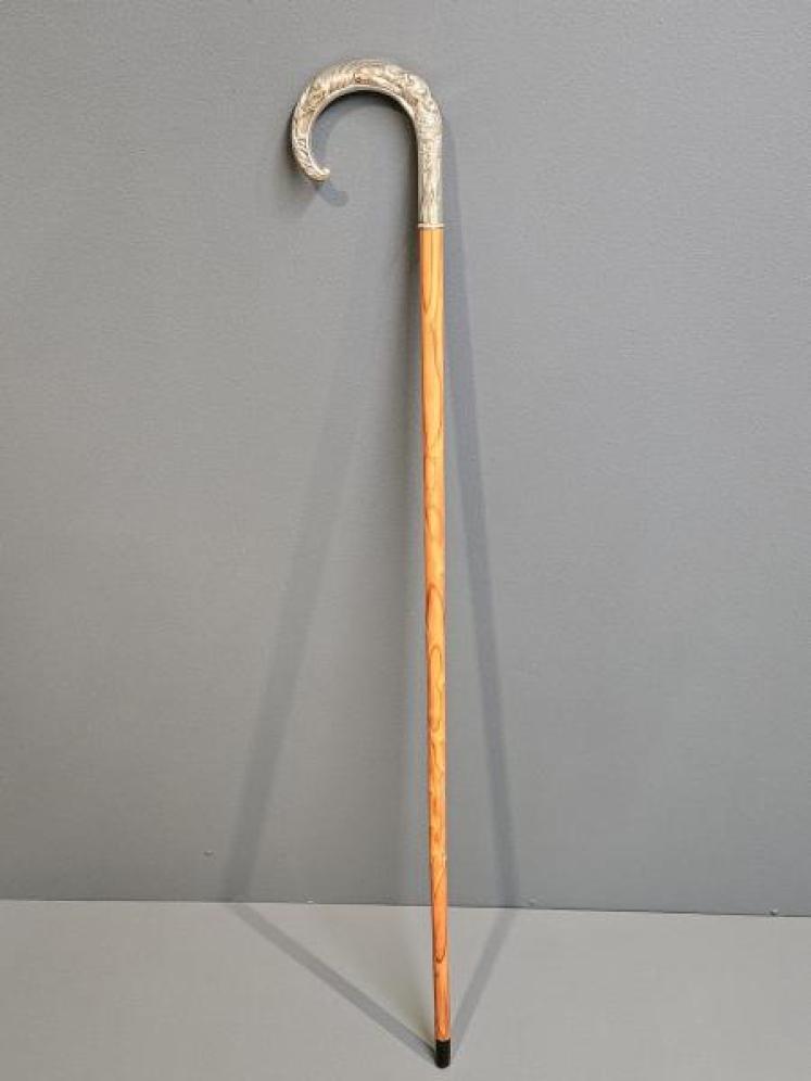 Silver Fox and Pheasant Handle Walking Cane - Image 1