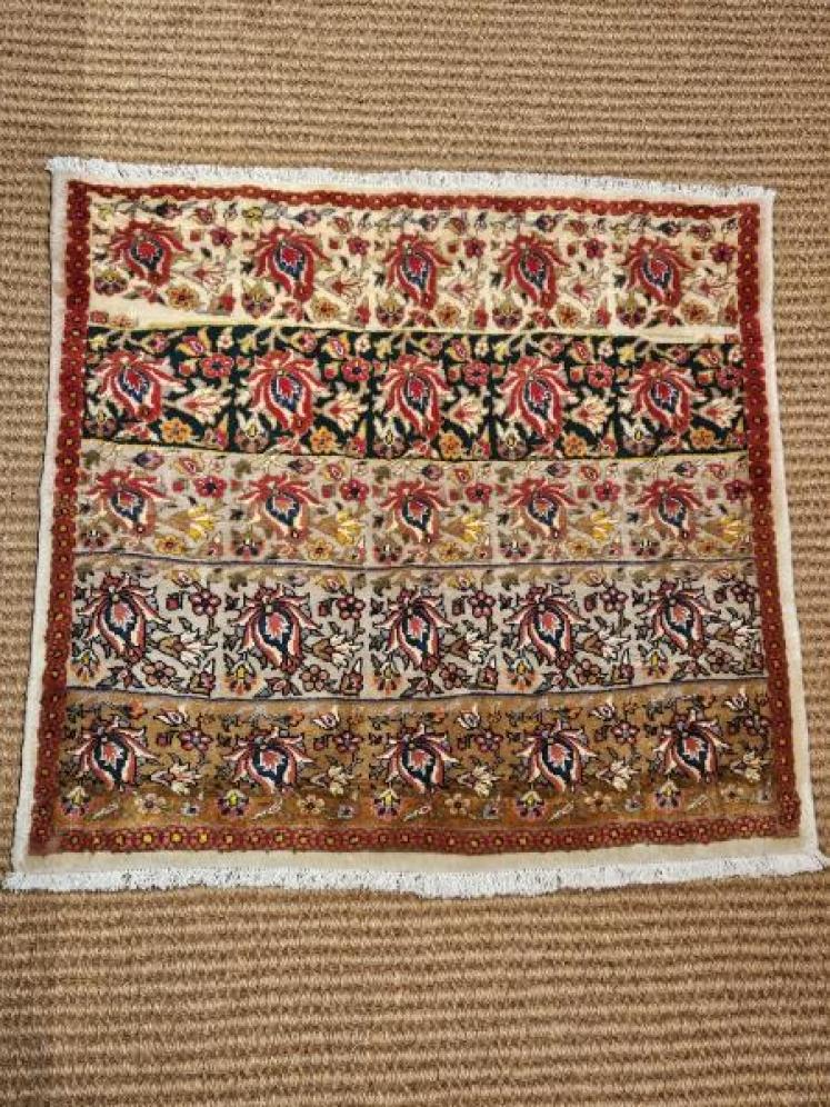 Square Sarouk Persian Pure Wool Rug  - Image 1