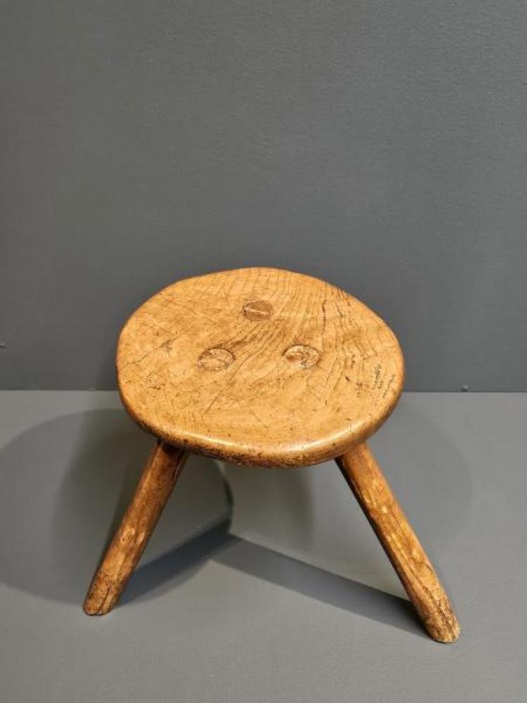 Georgian Elm Welsh Stool  - Image 1