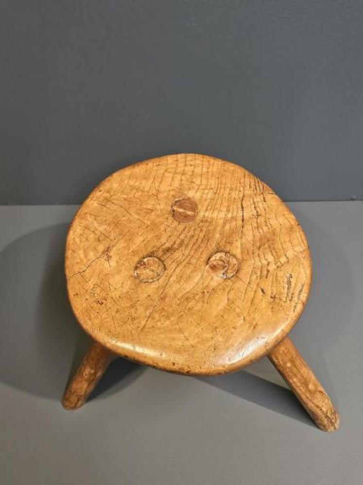 Georgian Elm Welsh Stool  - Image 2