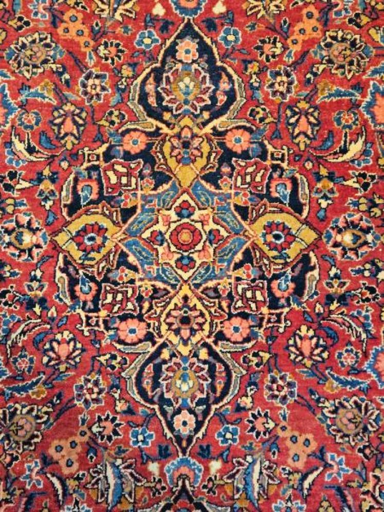 Superb Quality Persian Pure Wool Rug  - Image 2