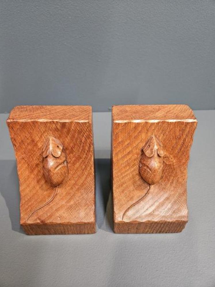 Rare Mouseman Scalloped Edge Book Ends - Image 2