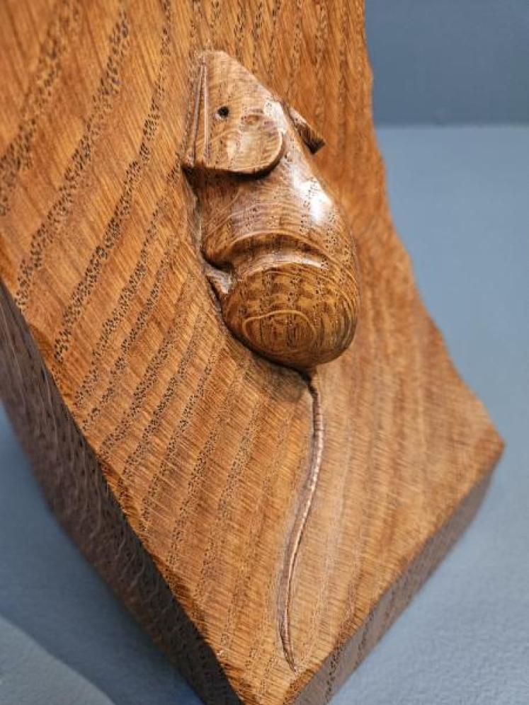 Rare Mouseman Scalloped Edge Book Ends - Image 3