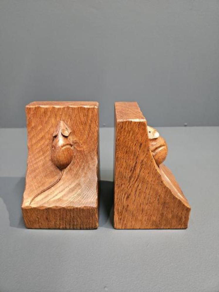 Rare Mouseman Scalloped Edge Book Ends - Image 6