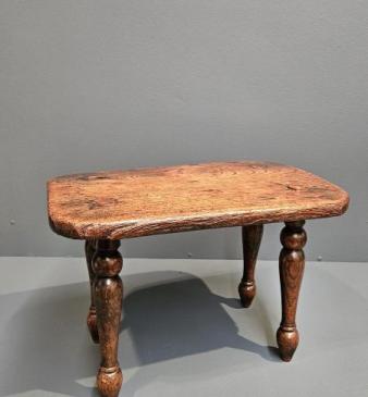 Georgian Welsh Elm Stool