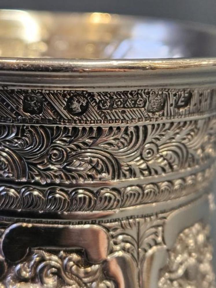 Fine Quality Mid Victorian Glasgow Silver Mug - Image 4