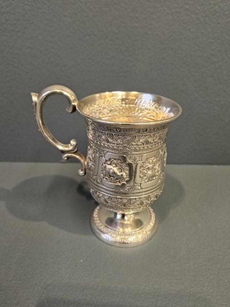 Fine Quality Mid Victorian Glasgow Silver Mug - Image 5