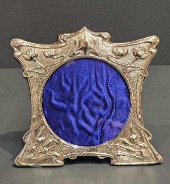 Art Nouveau Silver Photo Frame