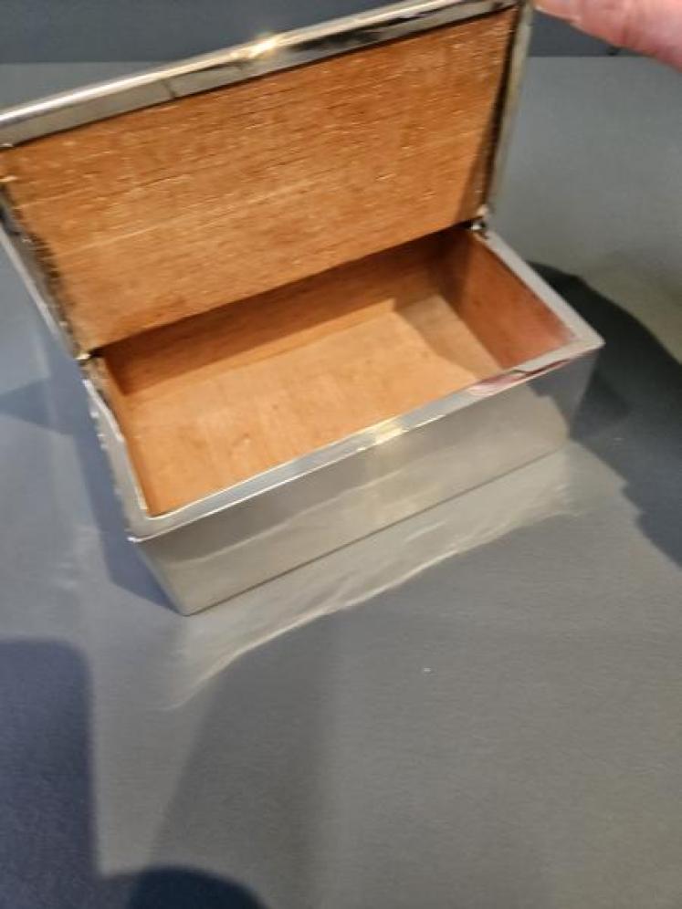 Large Victorian Silver Cigar Box  - Image 7