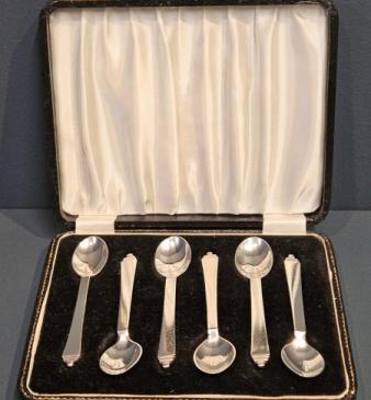 Set of 6 Georg Jensen Cast Silver Pyramid Top Tea Spoons