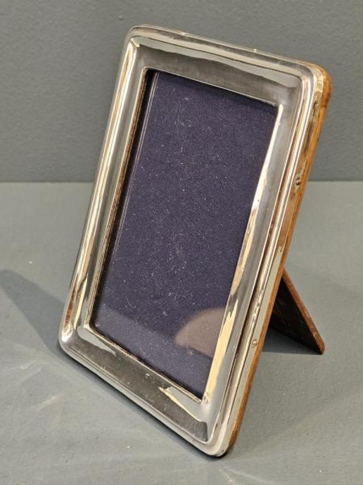 George V Silver Photo Frame - Image 3