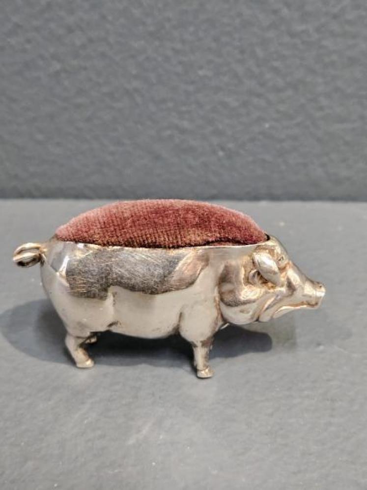 Small Silver Pig Pin Cushion - Image 1