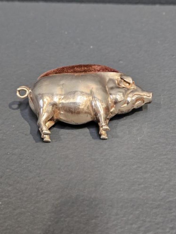Small Silver Pig Pin Cushion - Image 6