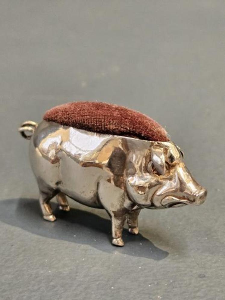 Small Silver Pig Pin Cushion - Image 7