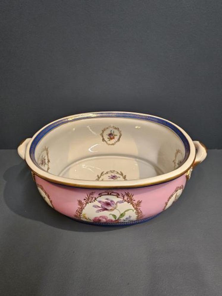 Late Victorian Porcelain Foot Bath - Image 2