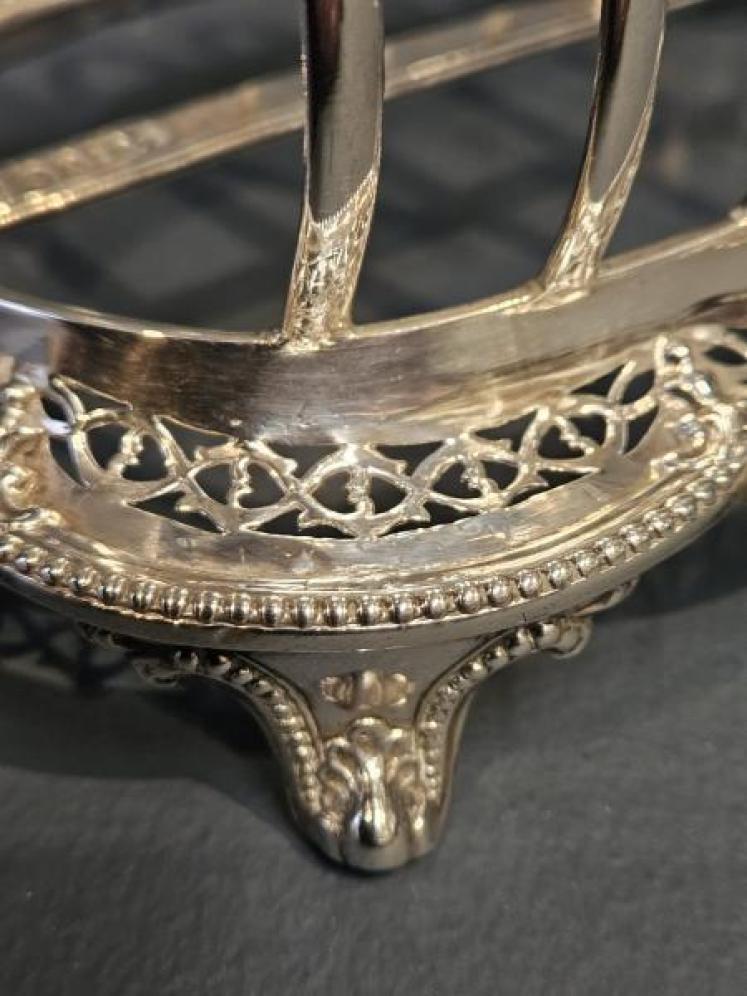 Large Victorian Silver 11 Troy Oz Toast Rack - Image 3