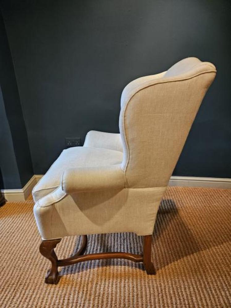 Late Victorian Wing Back Arm Chair in Cream Linen.  - Image 5