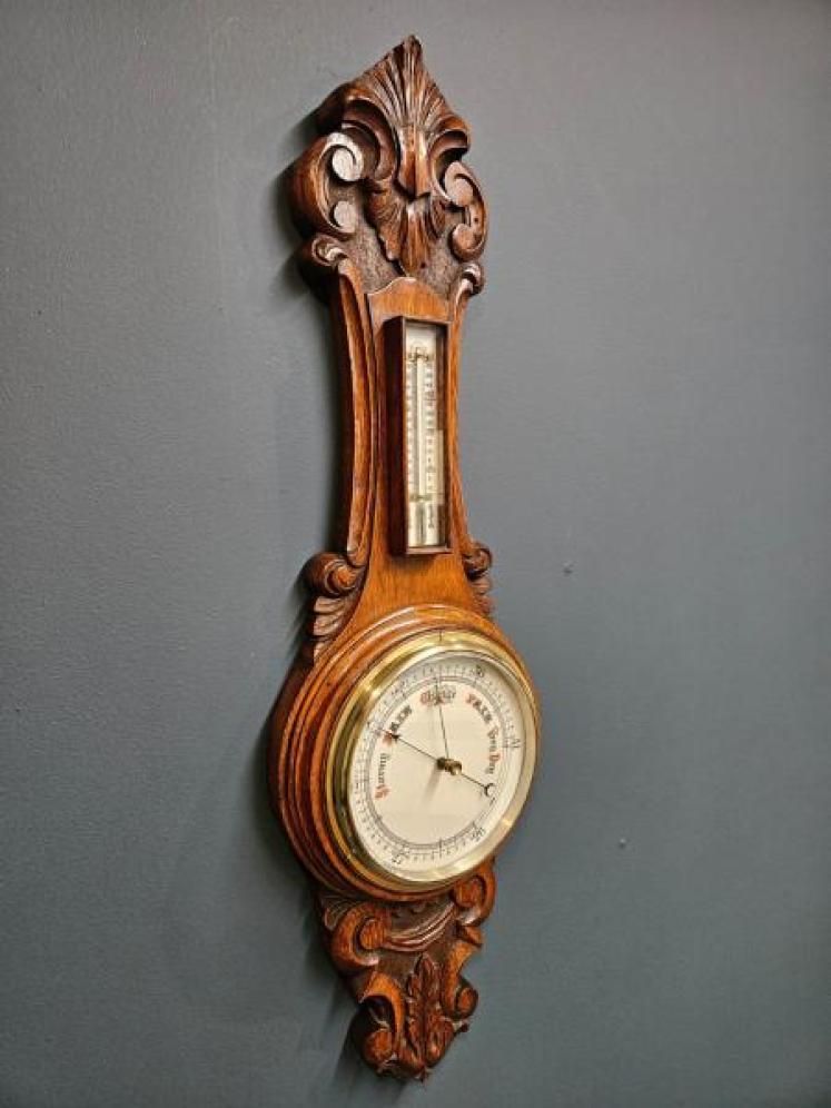 Compact Victorian Carved Oak Banjo Barometer - Image 5