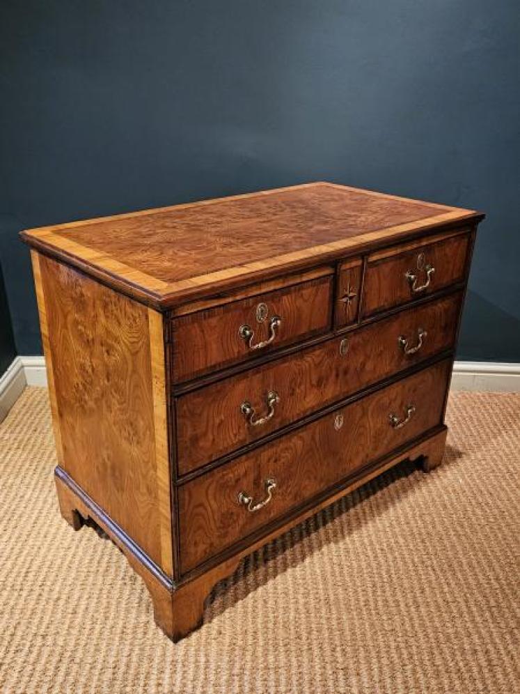Superb George III Burr Ash Chest of Drawers - Image 6