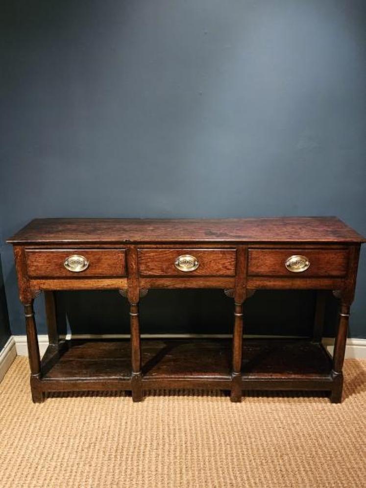 Small George III Oak Open Pot Board Dresser  - Image 1