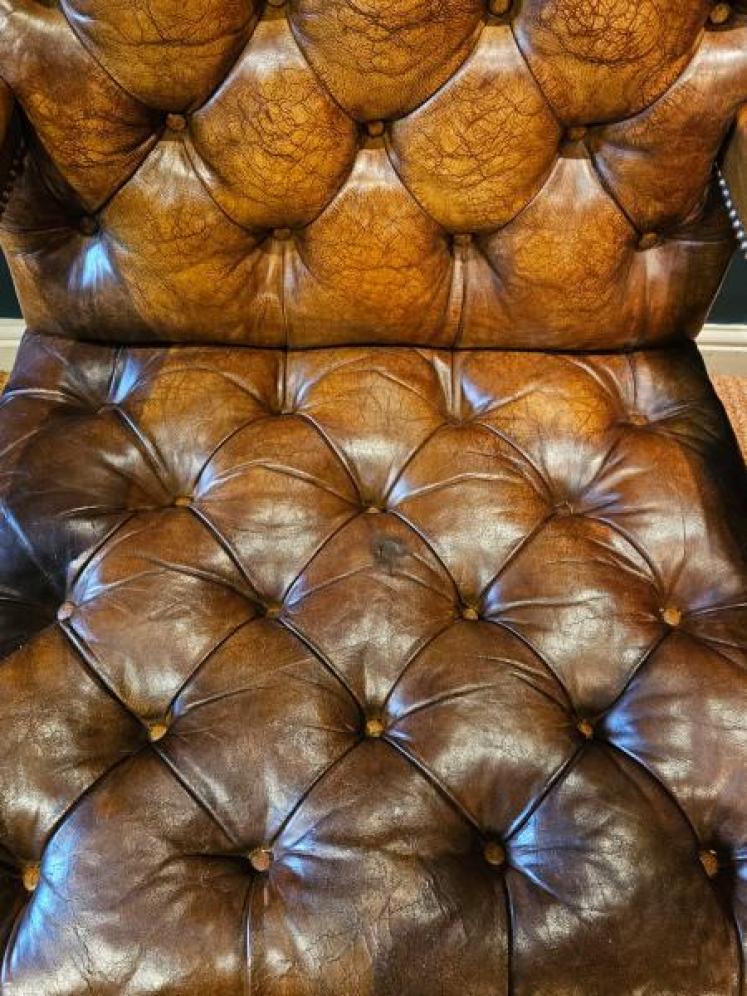 Late Victorian Gainsborough Chair with Original Leather Upholstery - Image 2